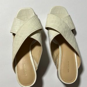 VIA SPIGA croc embossed block heel sandals